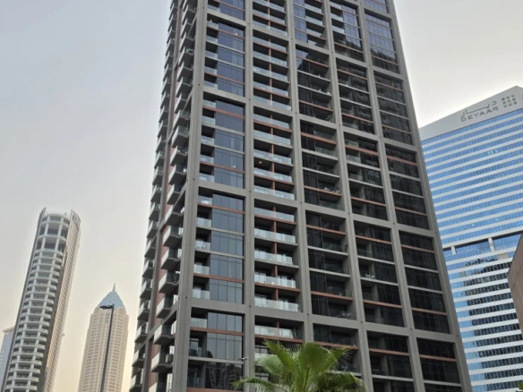 Peninsula One 1 Bedroom Apartment For Sale, Canal View