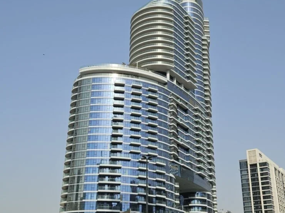 Imperial Avenue Three Bedroom Apartment For Sale